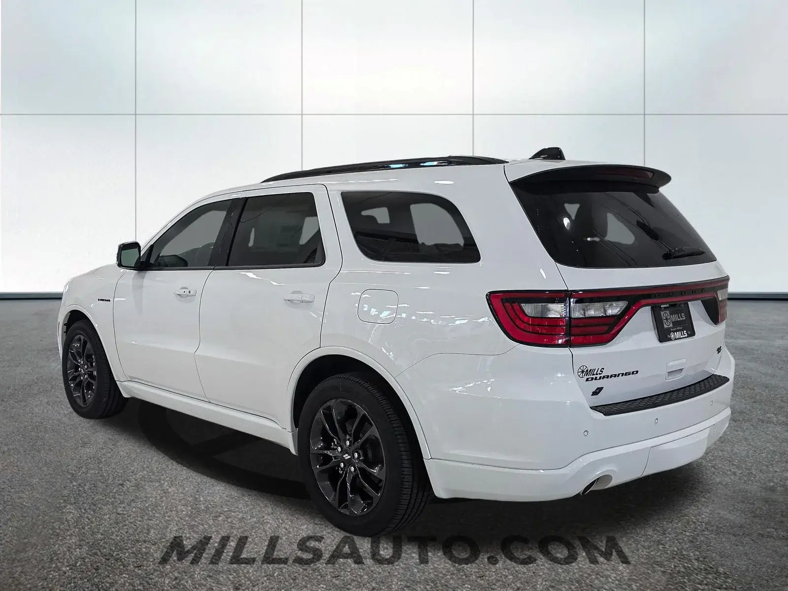 2025 Dodge Durango R/T Plus AWD photo 4