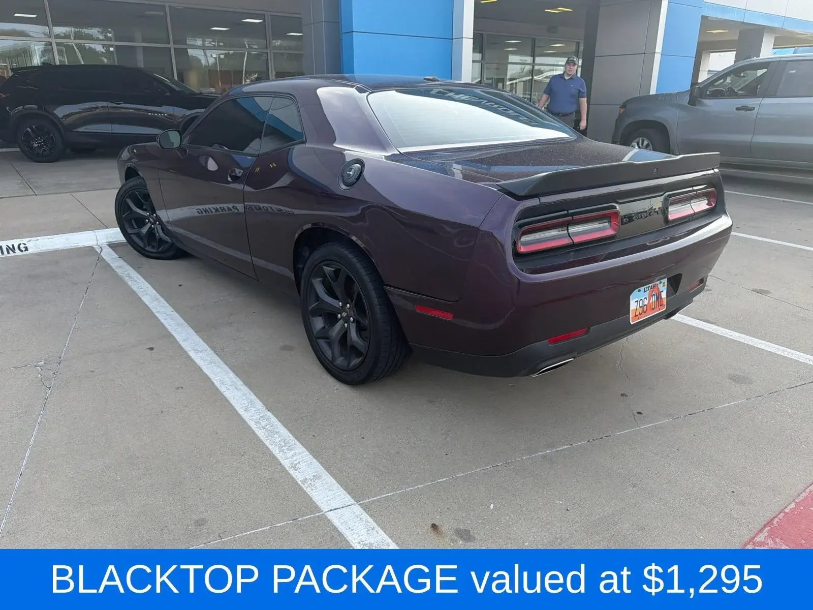 2020 Dodge Challenger SXT Auto photo 3