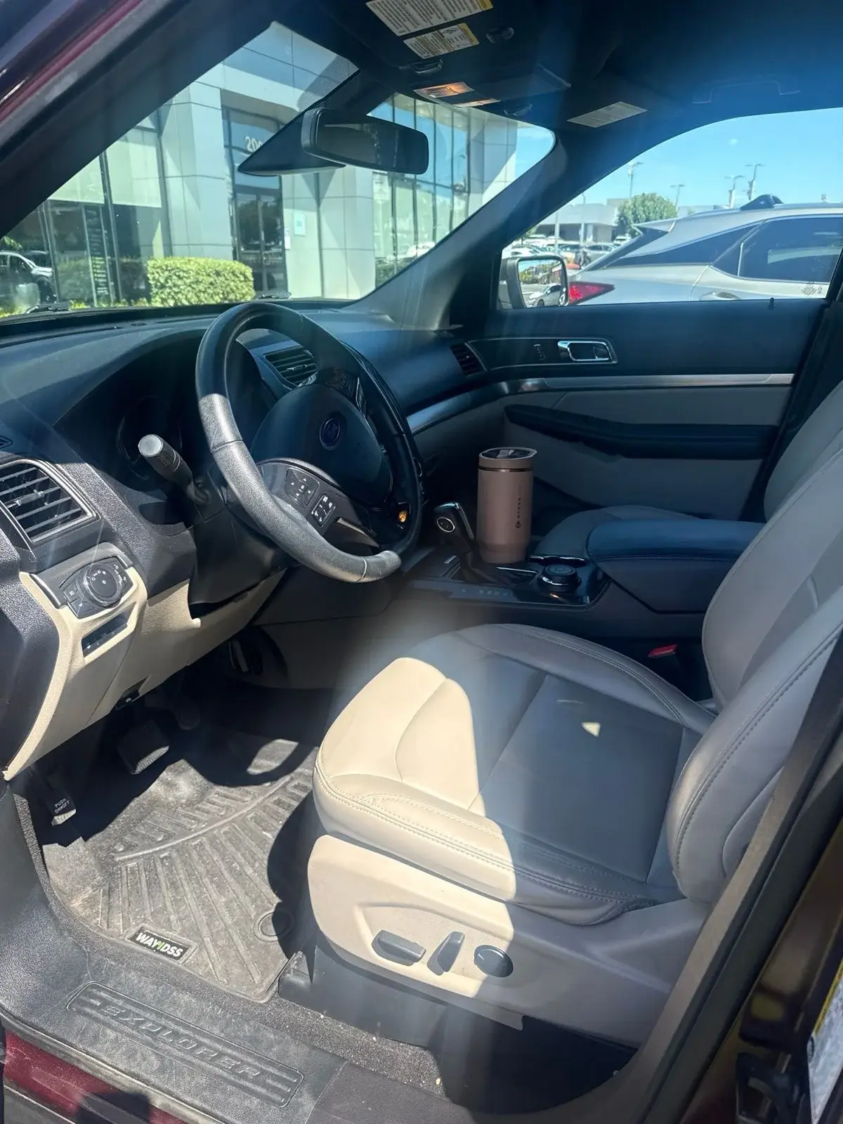 2019 Ford Explorer XLT 4WD photo 5