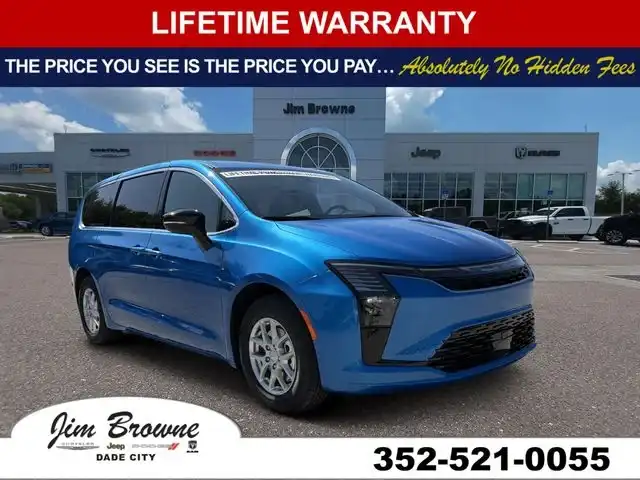 2027 Chrysler Pacifica Select's photo