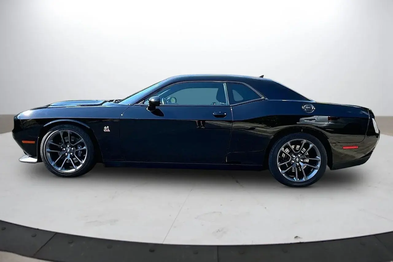2023 Dodge Challenger R/T Scat Pack photo 5