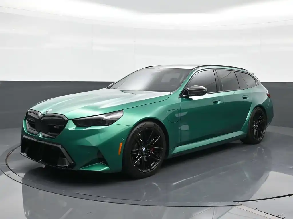2025 BMW M5 M5 Touring's photo