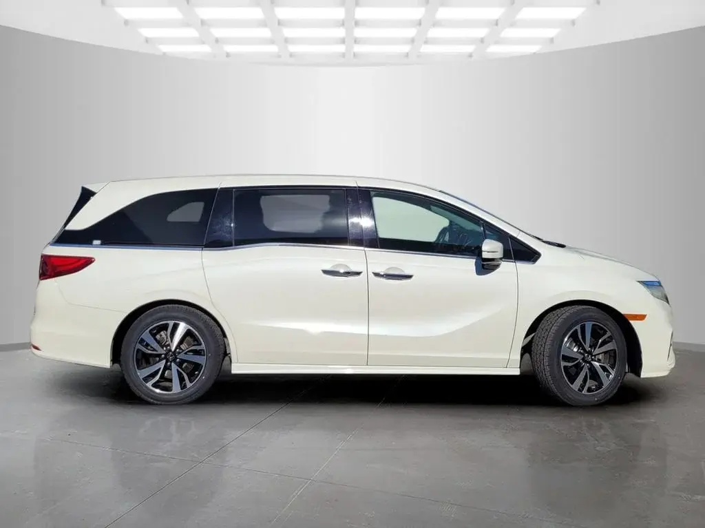 2019 Honda Odyssey Elite photo 4