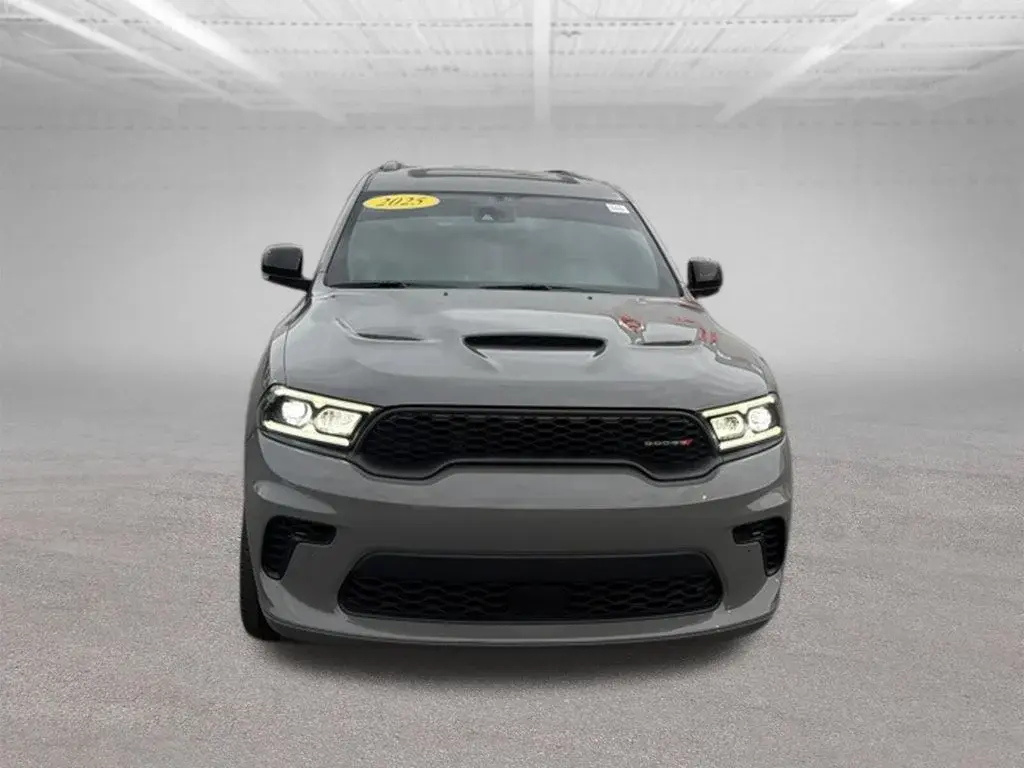 2025 Dodge Durango R/T Plus AWD photo 3