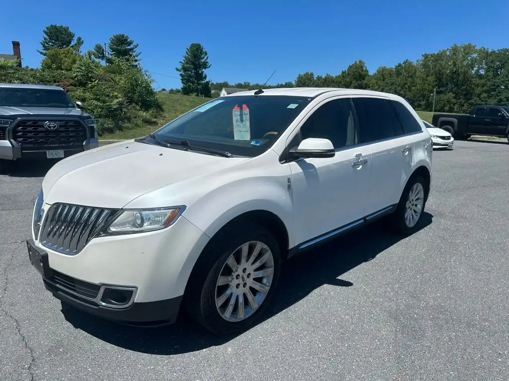 2013 Lincoln MKX FWD's photo