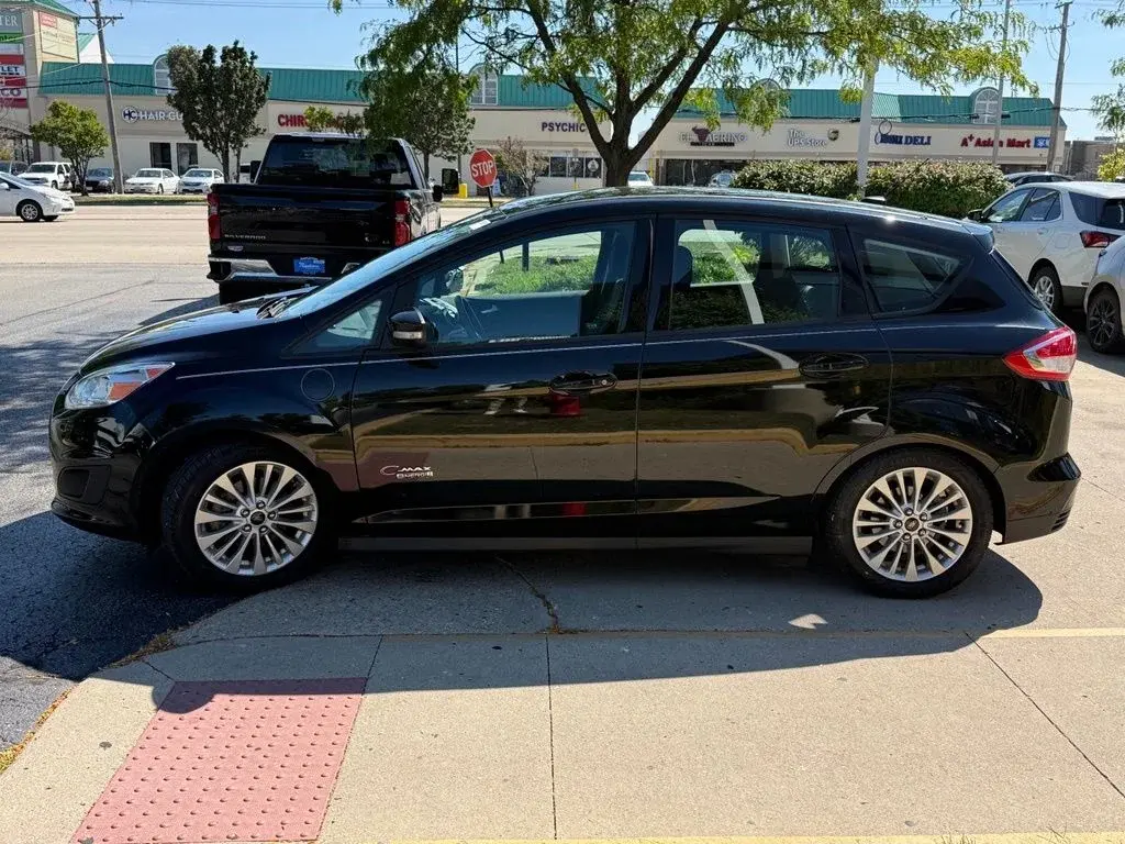 2017 Ford C-Max PHEV SE photo 4