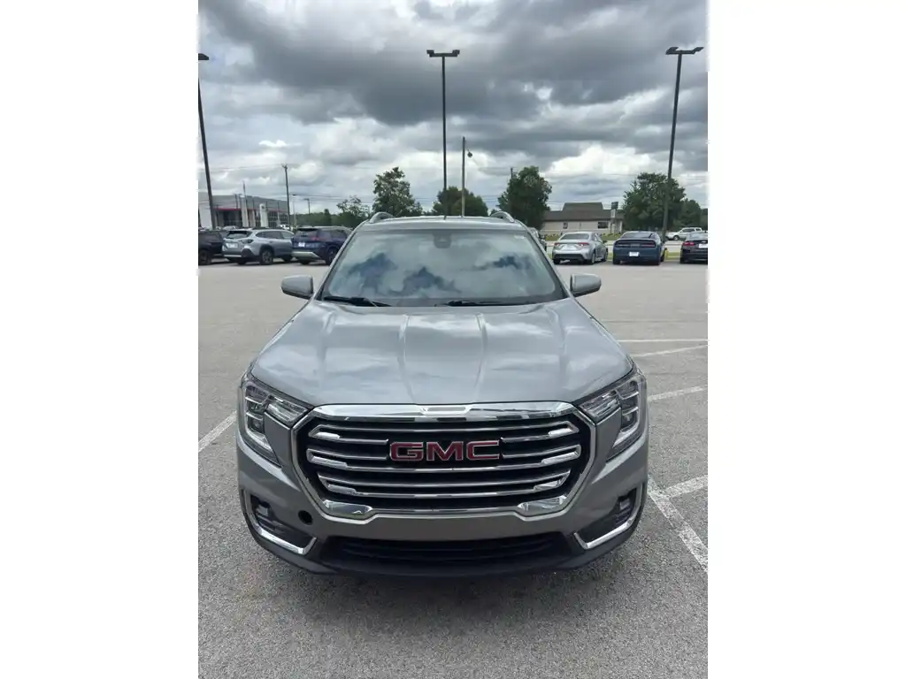 2023 GMC Terrain SLT FWD's photo