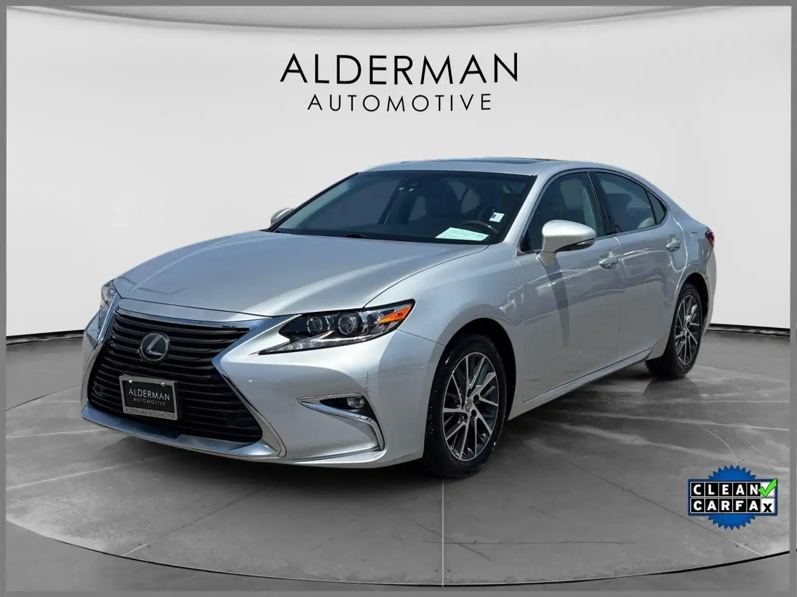 2017 Lexus ES 350 350's photo