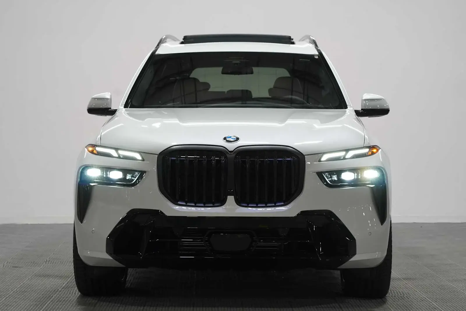 2027 BMW X7 xDrive40i photo 4