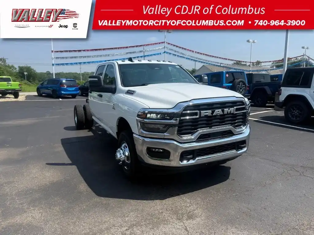 2026 RAM 3500 Tradesman 4X4 Crew Cab's photo