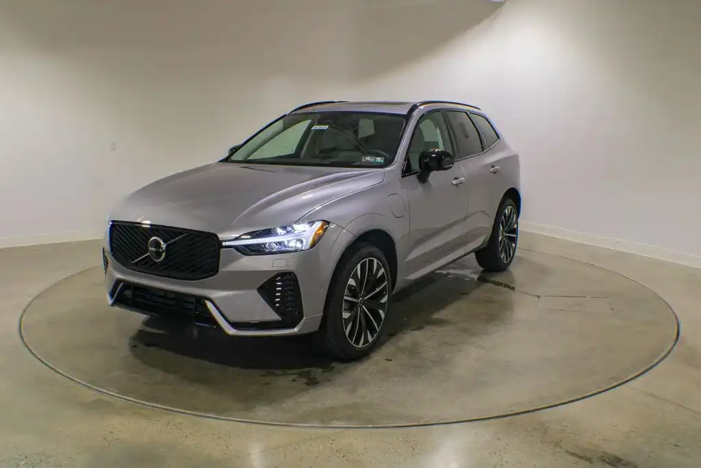 2026 Volvo XC60 T8 Ultra Dark AWD's photo