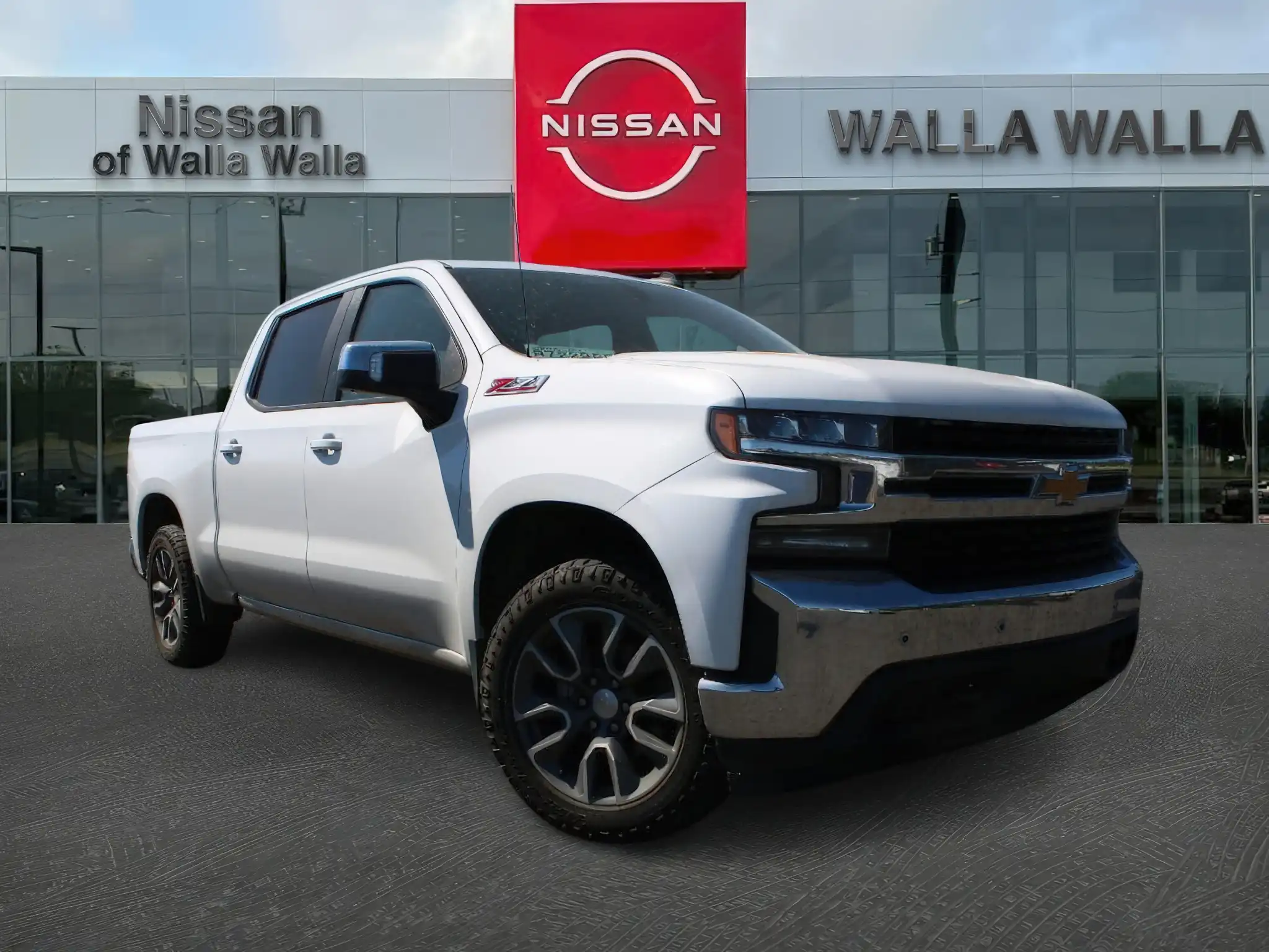 2021 Chevrolet Silverado 1500 LT 4WD Crew Cab Short Box's photo