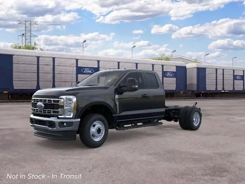 2026 Ford F-350 XL 4x4 SuperCab 168-In DRW's photo