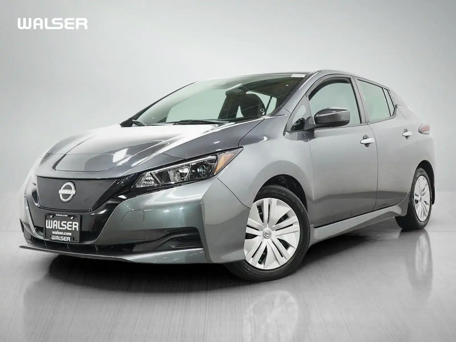 2023 Nissan Leaf S's photo