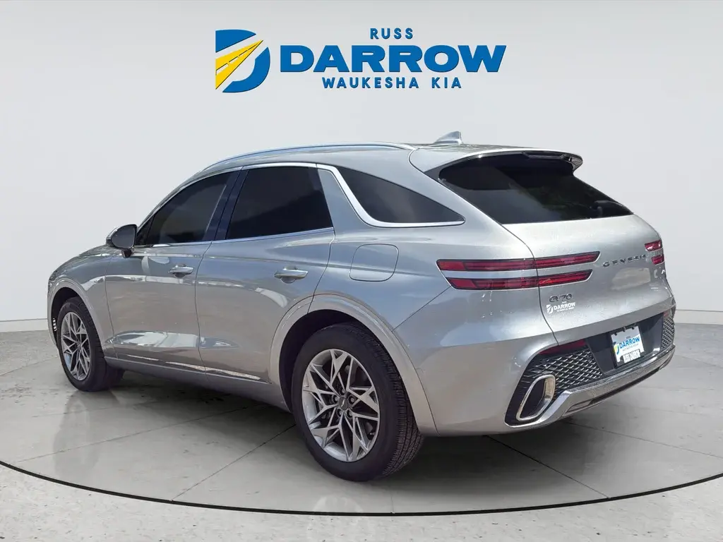 2023 Genesis GV70 2.5T Standard AWD photo 3