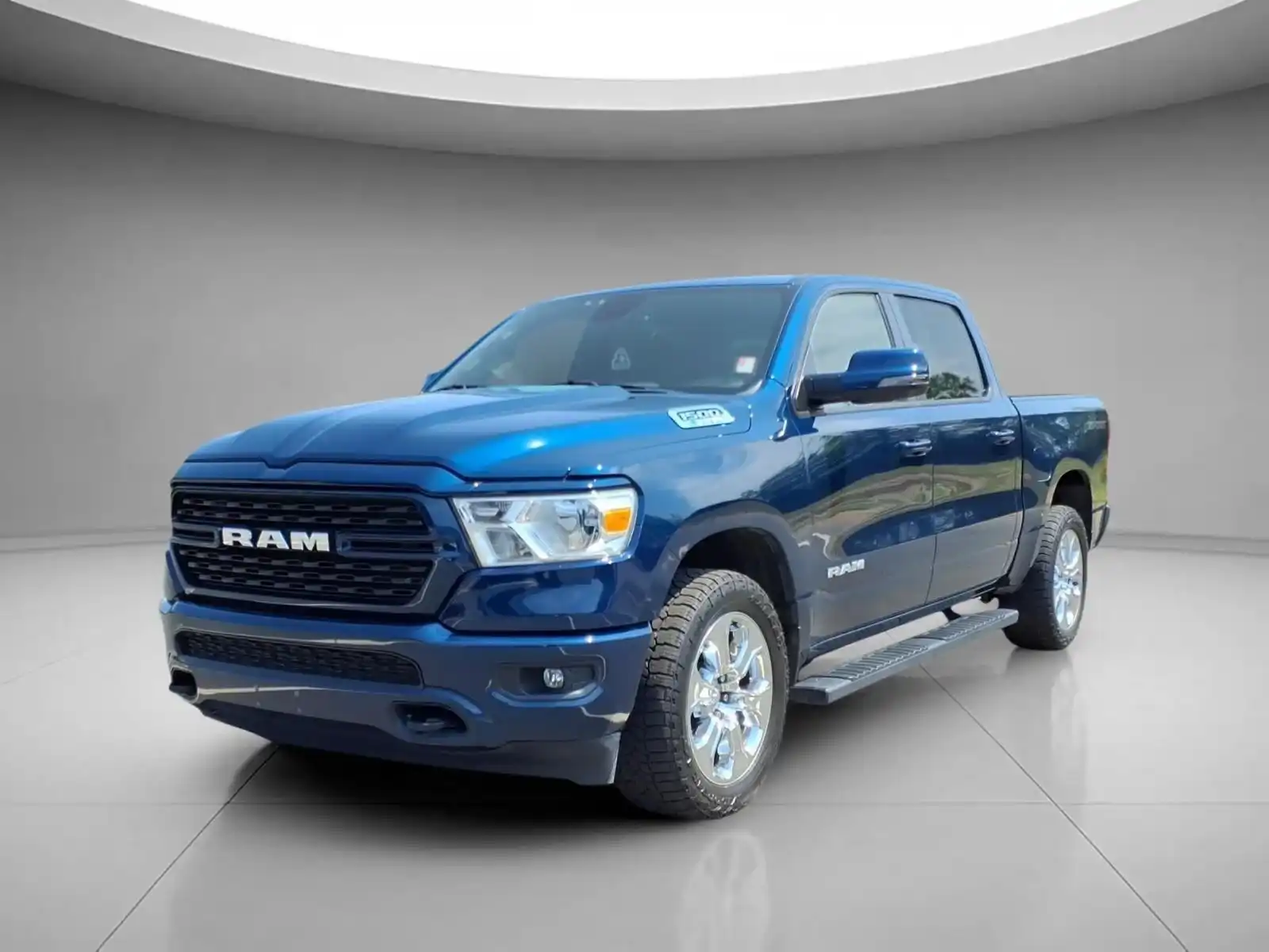 2023 RAM 1500 Big Horn/Lone Star 4x4 Crew Cab 5'7's photo