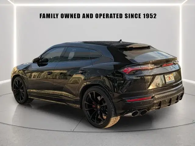 2021 Lamborghini Urus 4.0 V8 photo 4