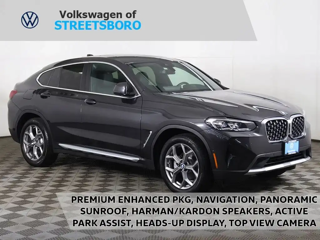 2023 BMW X4 xDrive30i's photo