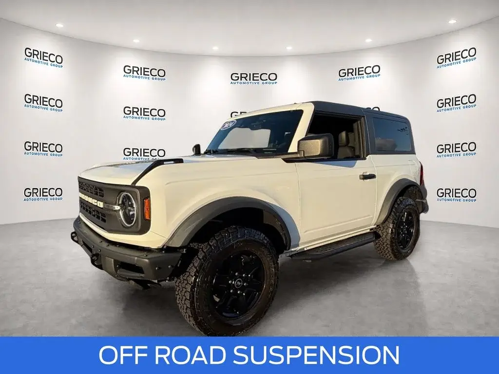2024 Ford Bronco Black Diamond 4WD photo 3