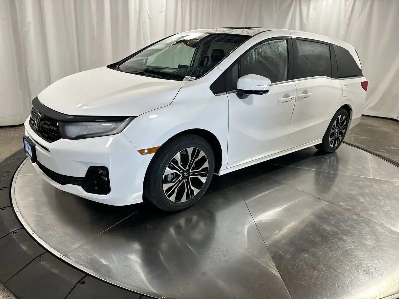 2027 Honda Odyssey Elite's photo
