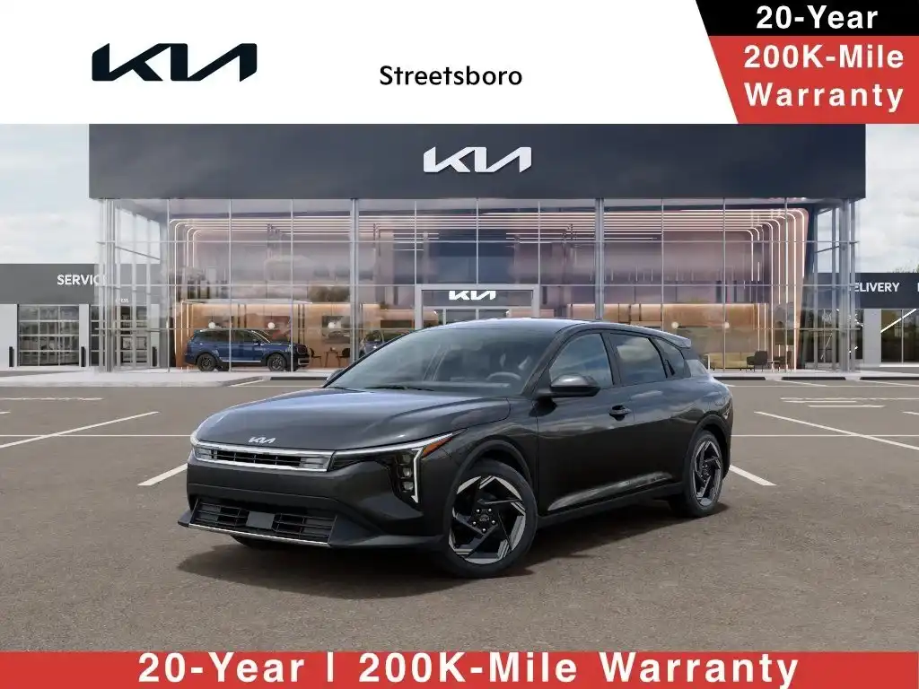 2026 Kia K4 EX AT Hatchback's photo