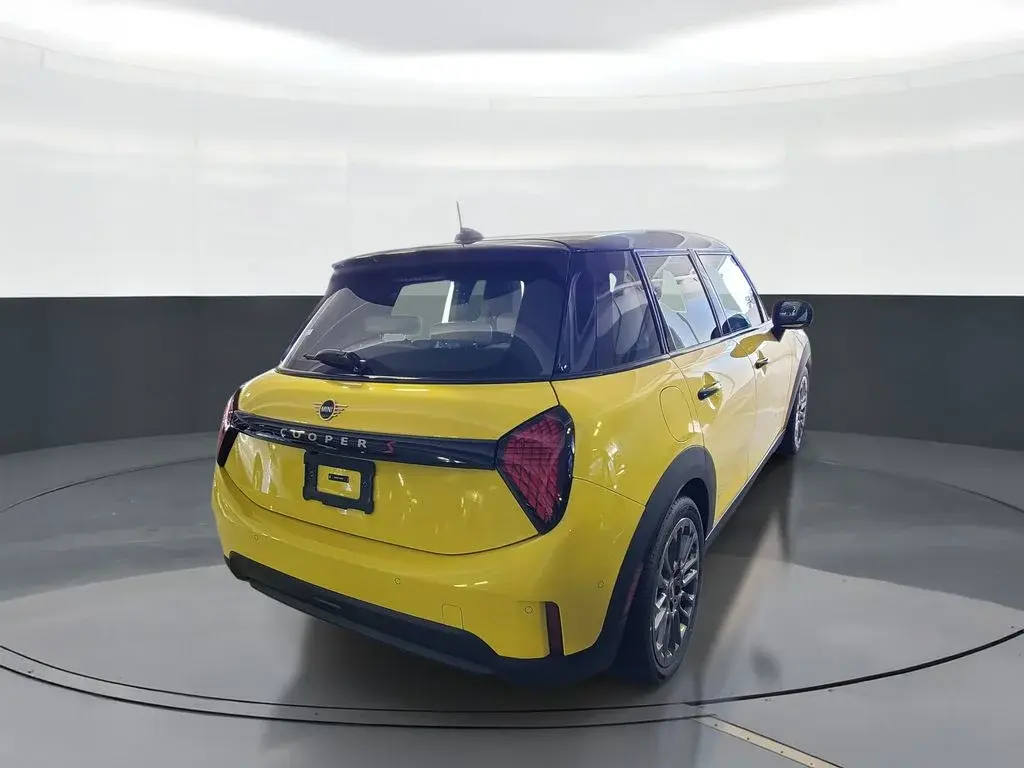 2026 MINI Hardtop Cooper S photo 3