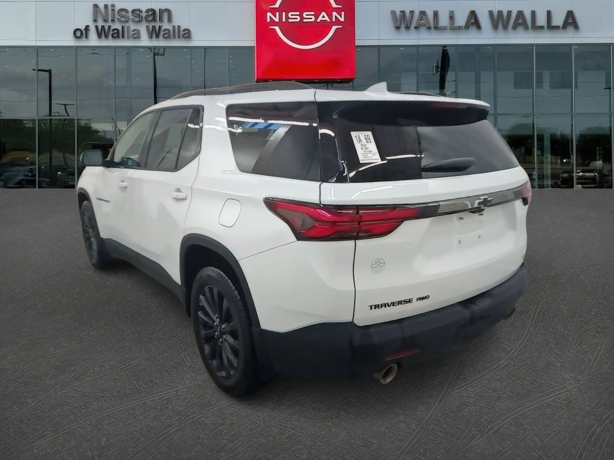 2023 Chevrolet Traverse RS AWD photo 3