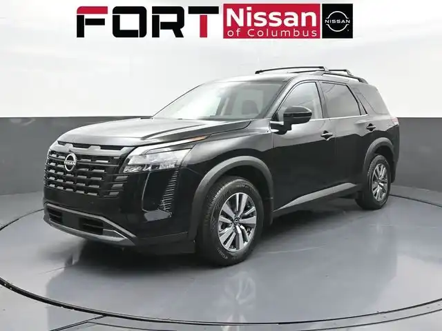 2026 Nissan Pathfinder SL 2WD's photo