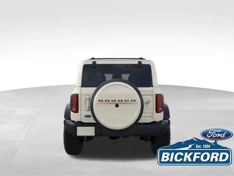 2026 Ford Bronco Outer Banks 4x4 photo 5