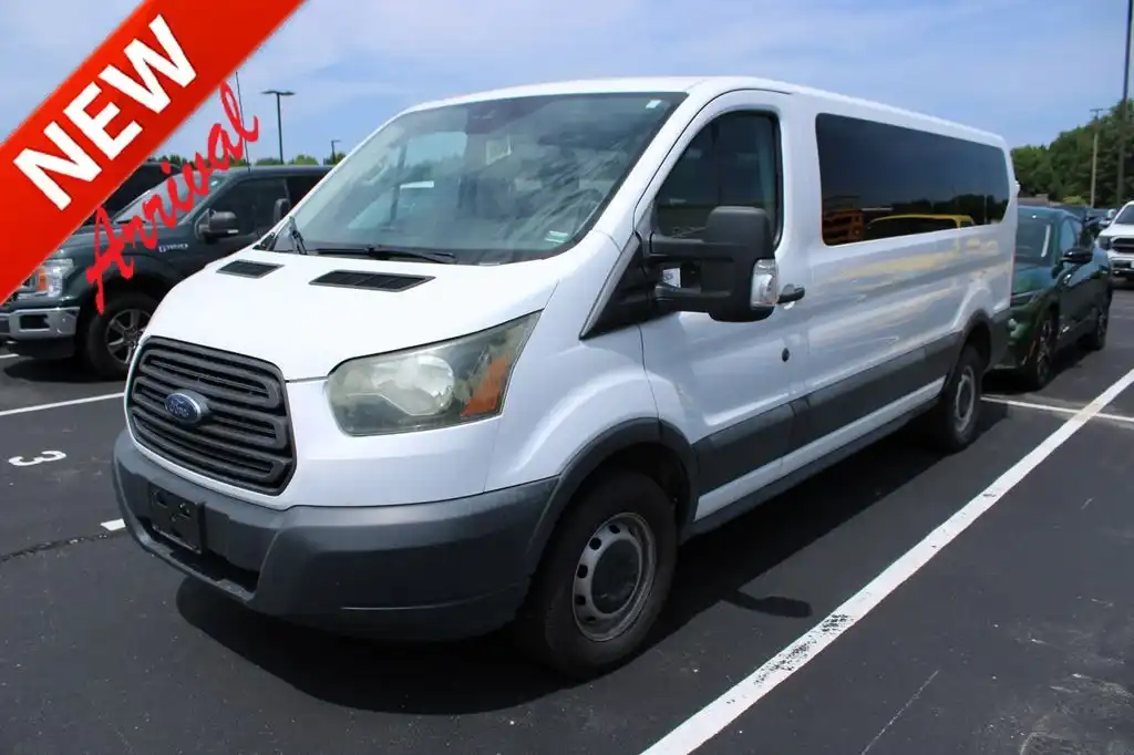 2016 Ford Transit 350 XL Wagon Low Roof Sliding Pass. 148's photo