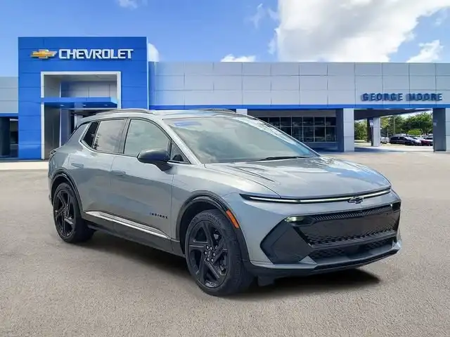 2024 Chevrolet Equinox EV FWD 2RS's photo