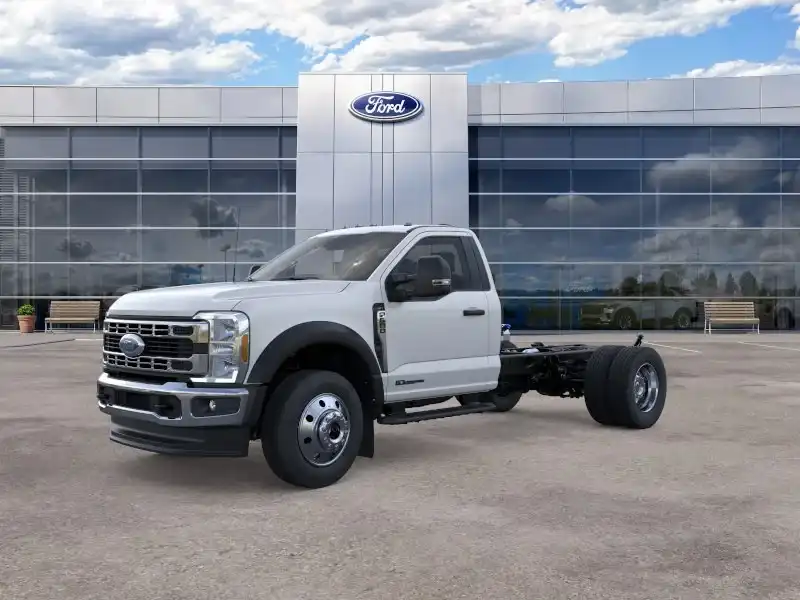 2026 Ford F-600 XLT 4x4 Regular Cab 145-In DRW's photo