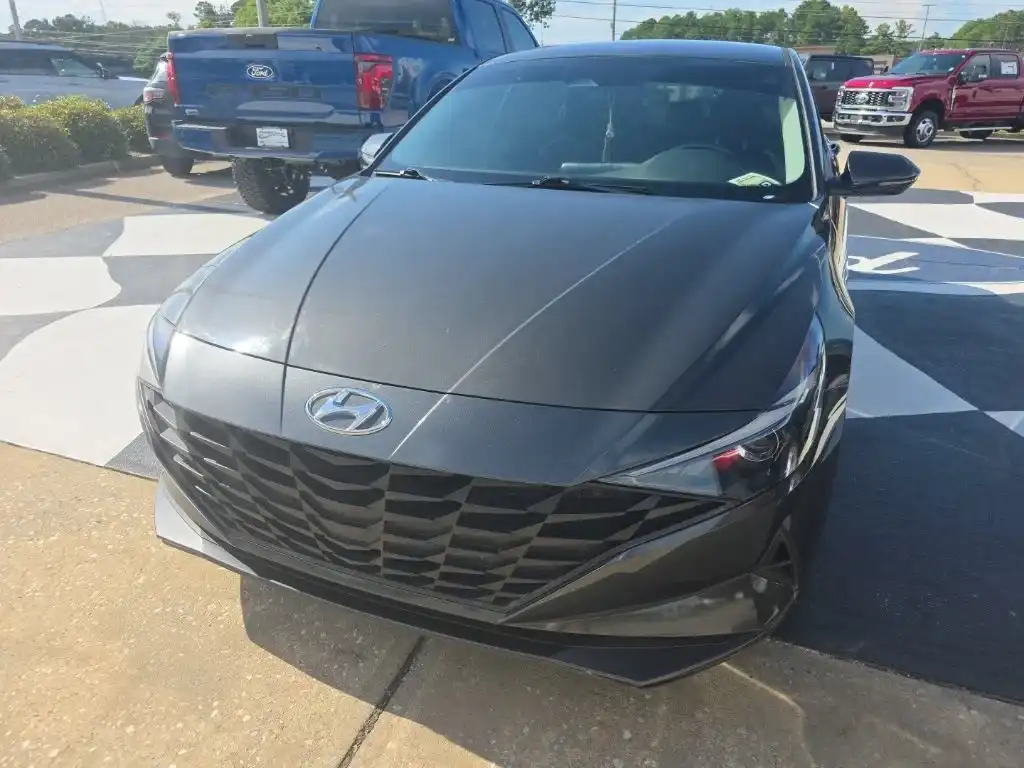 2023 Hyundai Elantra 2.0 SEL IVT SULEV's photo