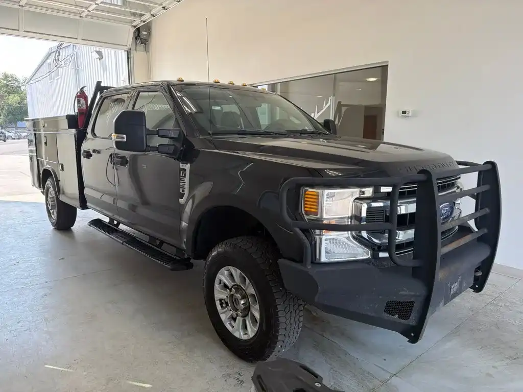 2020 Ford F-350 XLT 4x4 Crew Cab 179-In SRW's photo