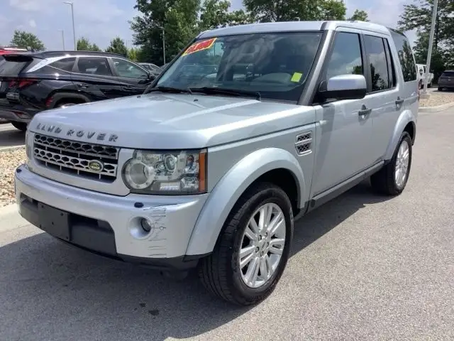 2010 Land Rover LR4 Base photo 1