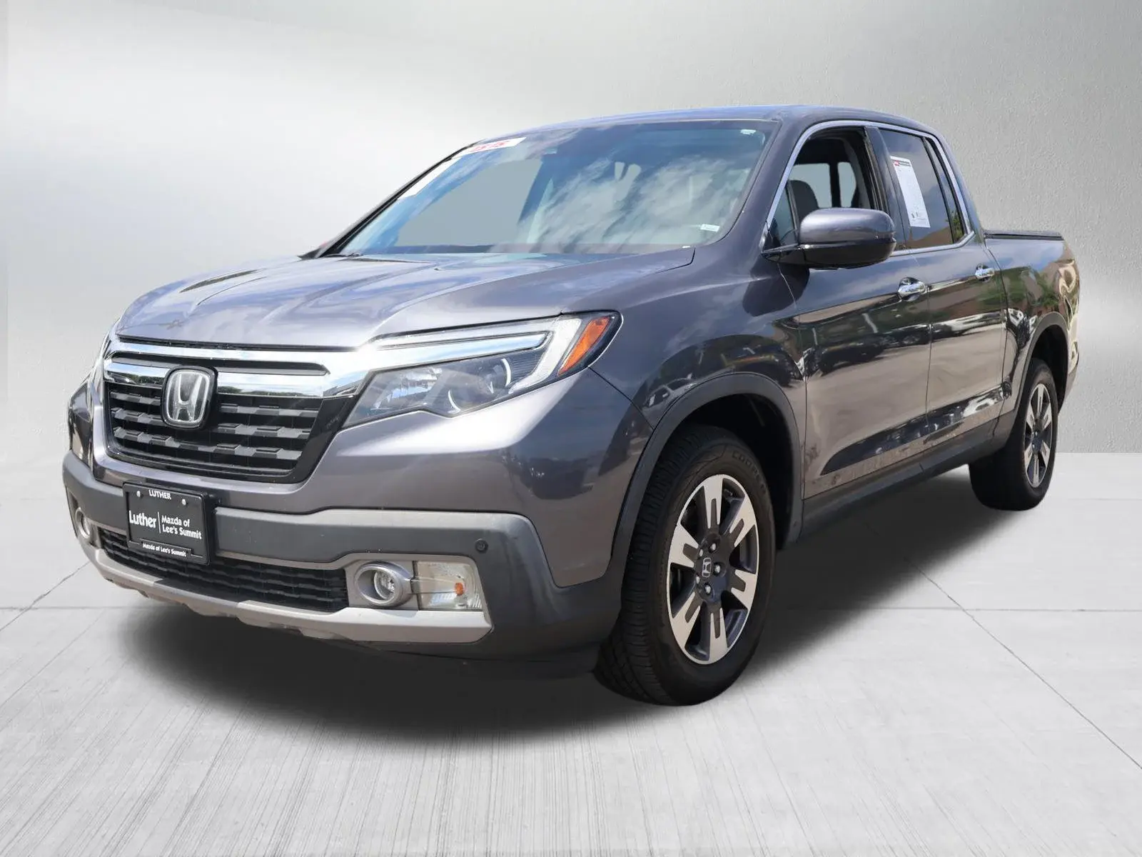 2019 Honda Ridgeline RTL-E AWD photo 3