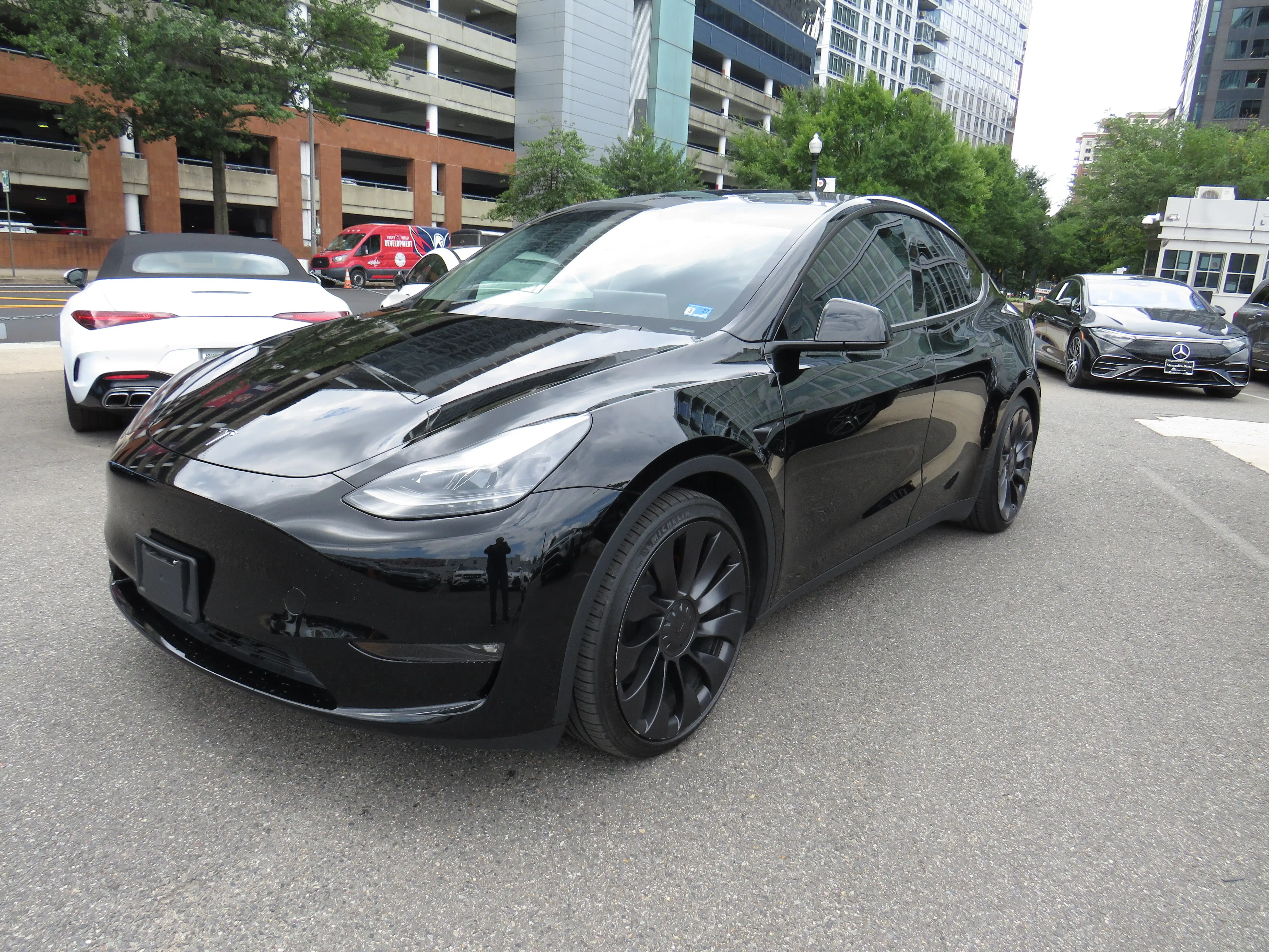 2024 Tesla Model Y Performance Dual Motor All-Wheel Drive's photo