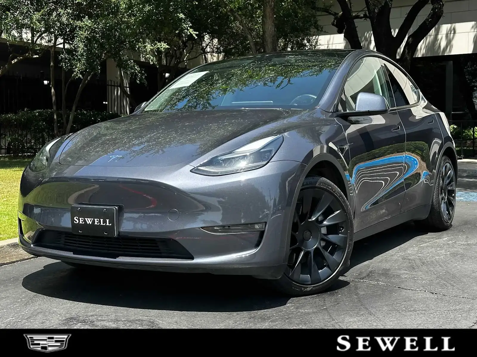 2023 Tesla Model Y Long Range photo 1