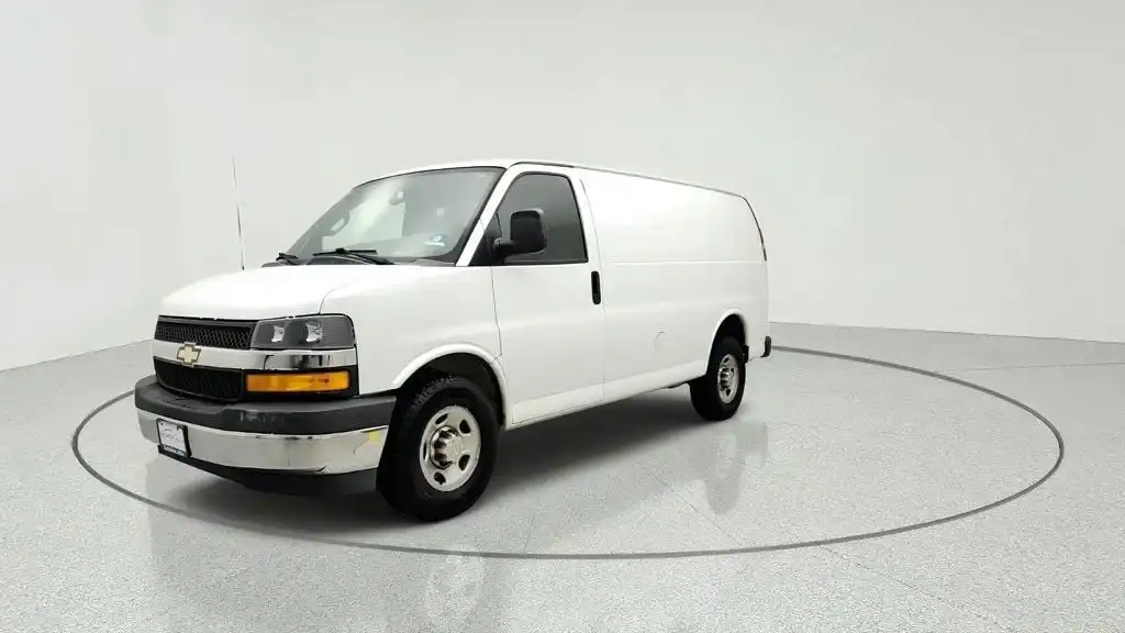 2018 Chevrolet Express 2500 Work Van HD's photo