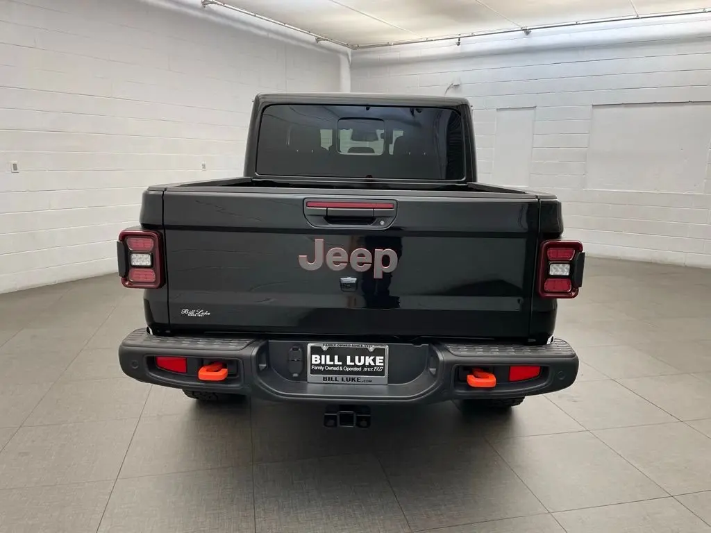 2026 Jeep Gladiator Mojave X Auto photo 3