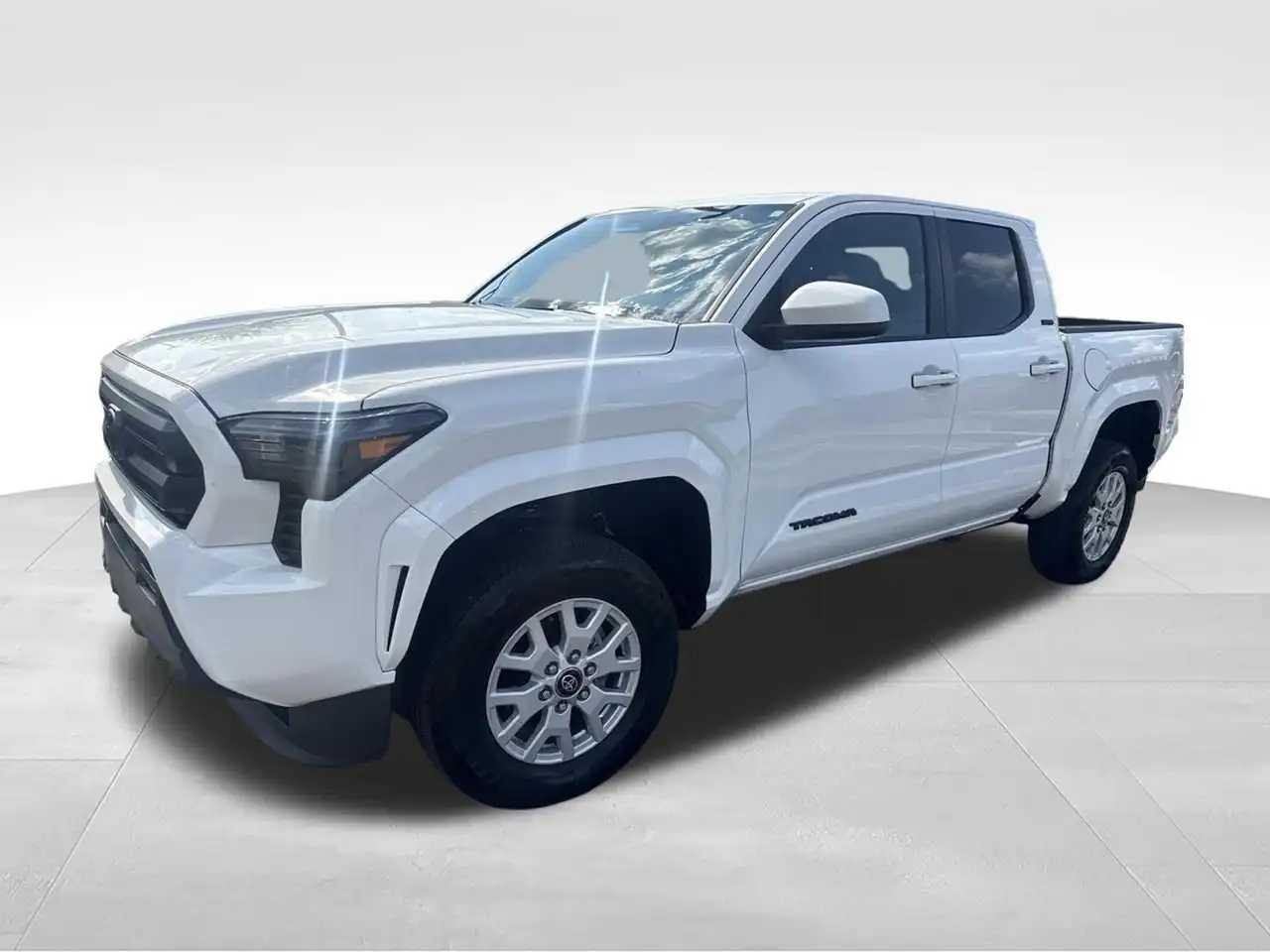 2025 Toyota Tacoma SR5 4WD Double Cab Long Bed's photo