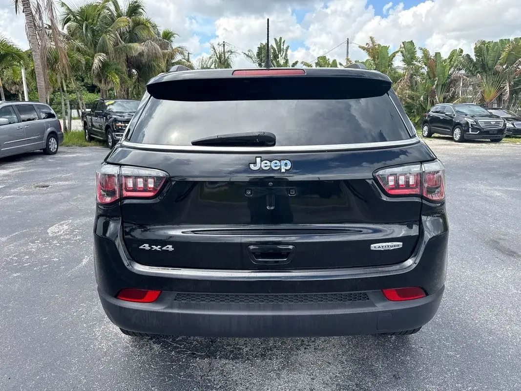 2020 Jeep Compass Latitude 4WD photo 4