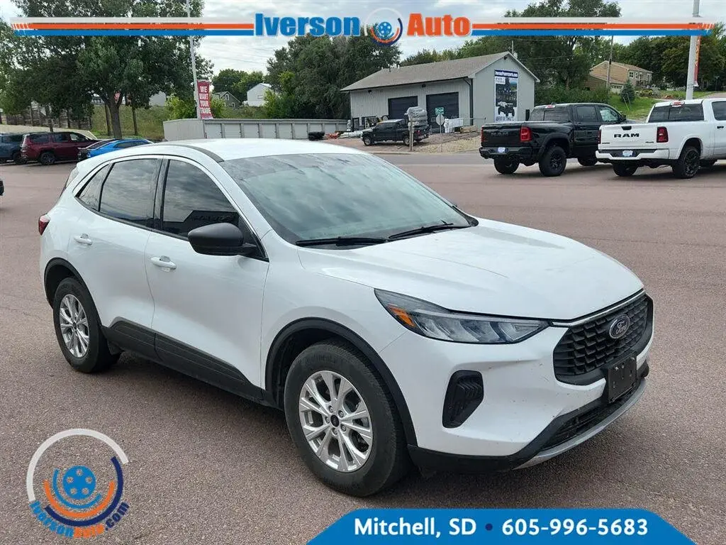 2023 Ford Escape Active AWD photo 3