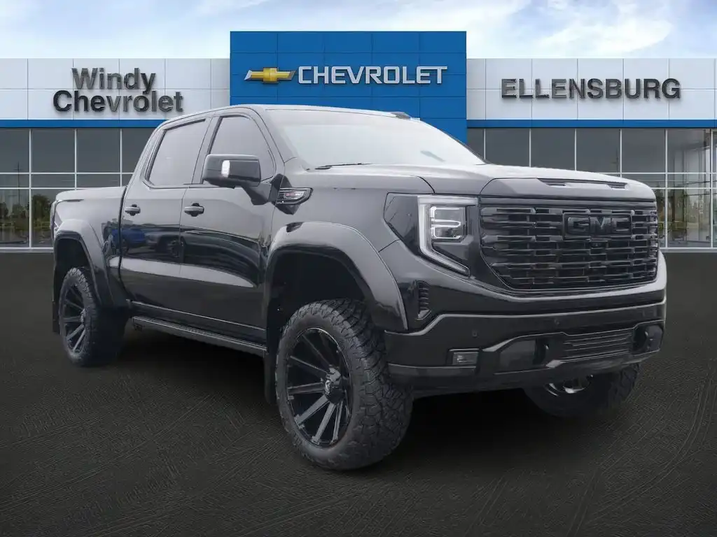 2023 GMC Sierra Denali 4WD Crew Cab Short Box's photo