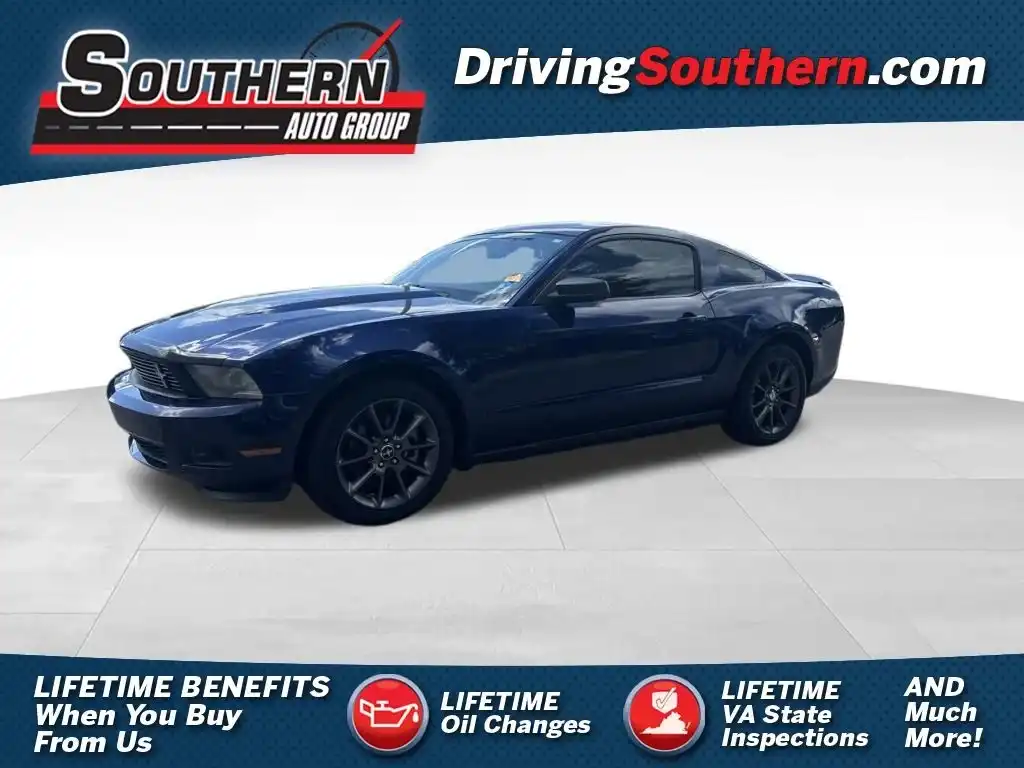 2011 Ford Mustang V6 Premium's photo