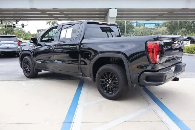 2025 GMC Sierra 2WD Crew Cab Short Box Elevation photo 5