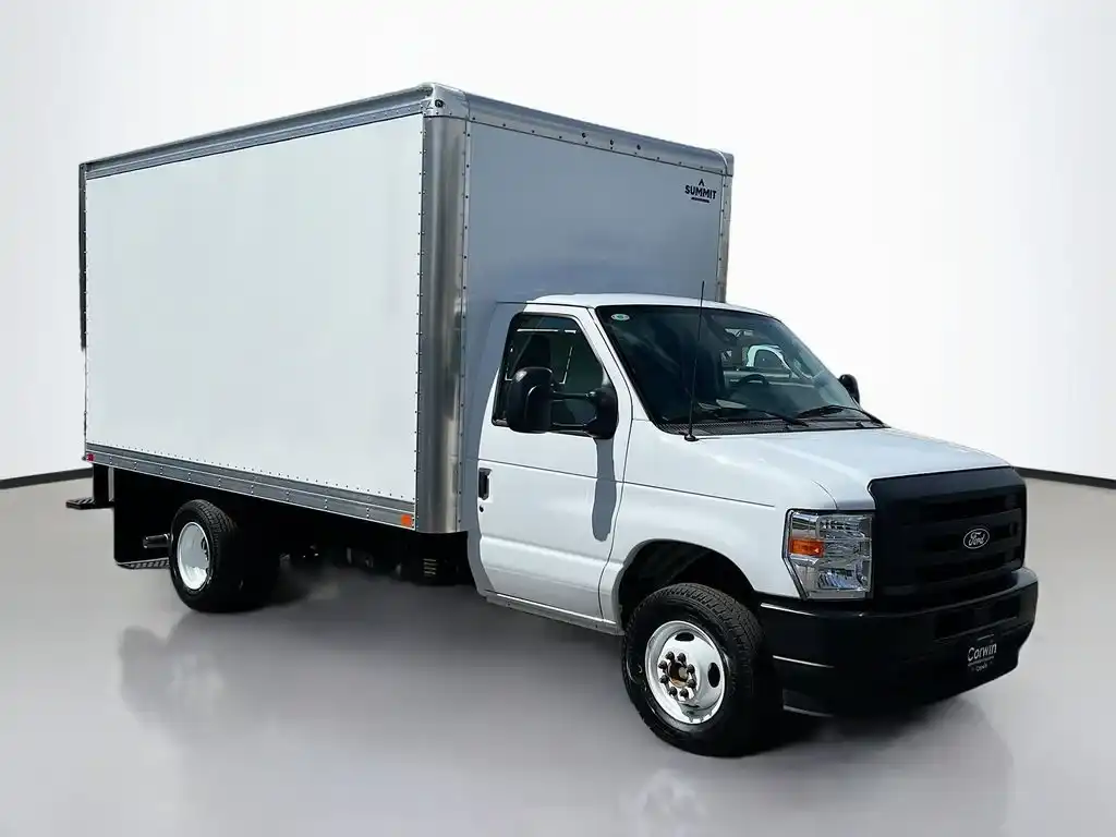 2027 Ford E-Series DRW E-450 Super Duty 158 in WB's photo