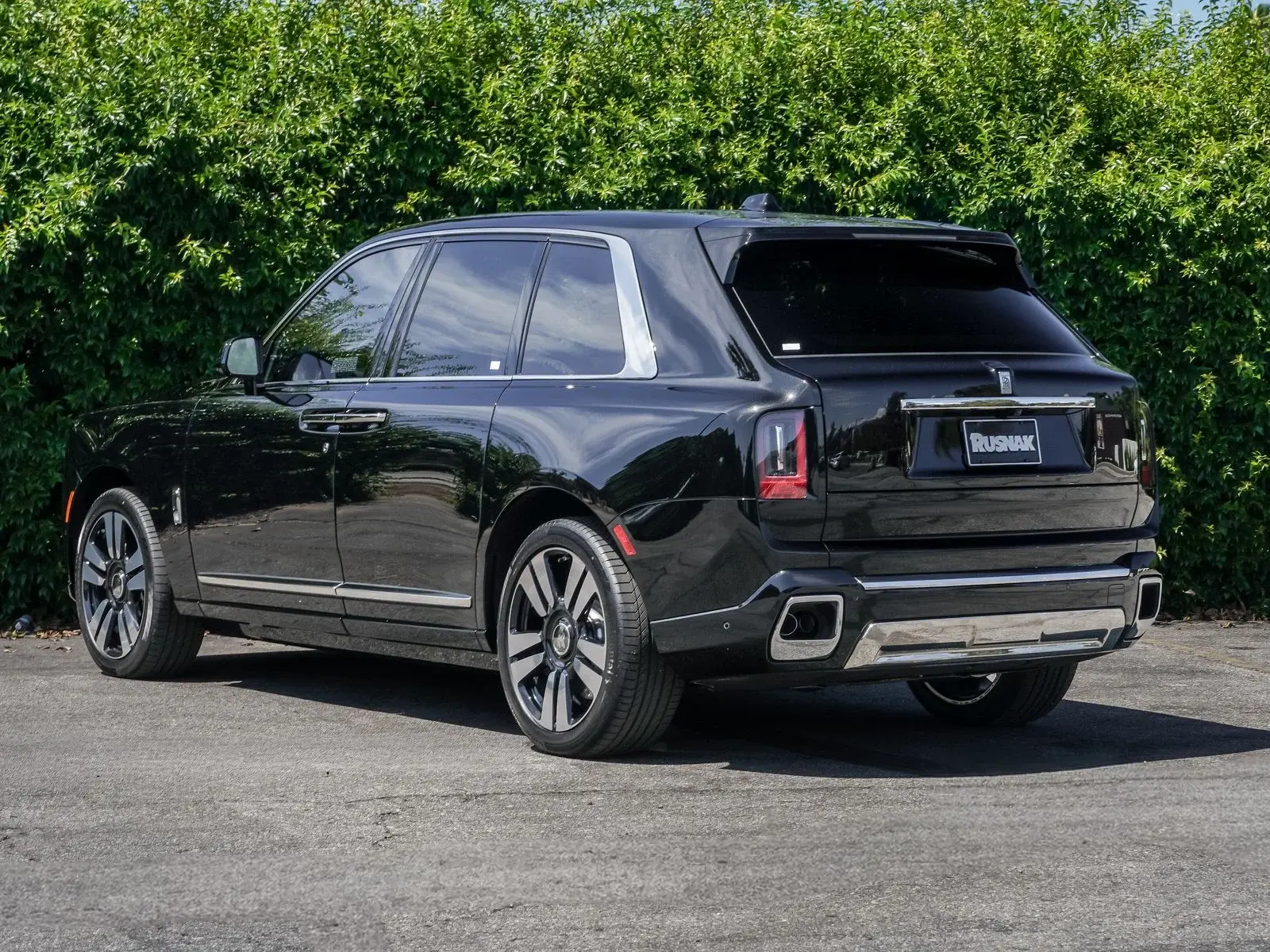 2027 Rolls-Royce Cullinan Base photo 5