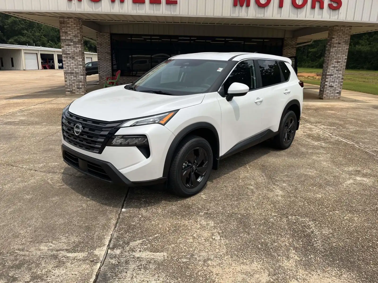 2026 Nissan Rogue SV FWD's photo