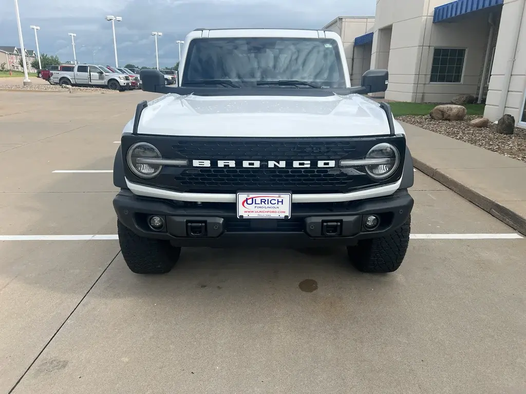 2023 Ford Bronco Wildtrak 4x4 photo 3